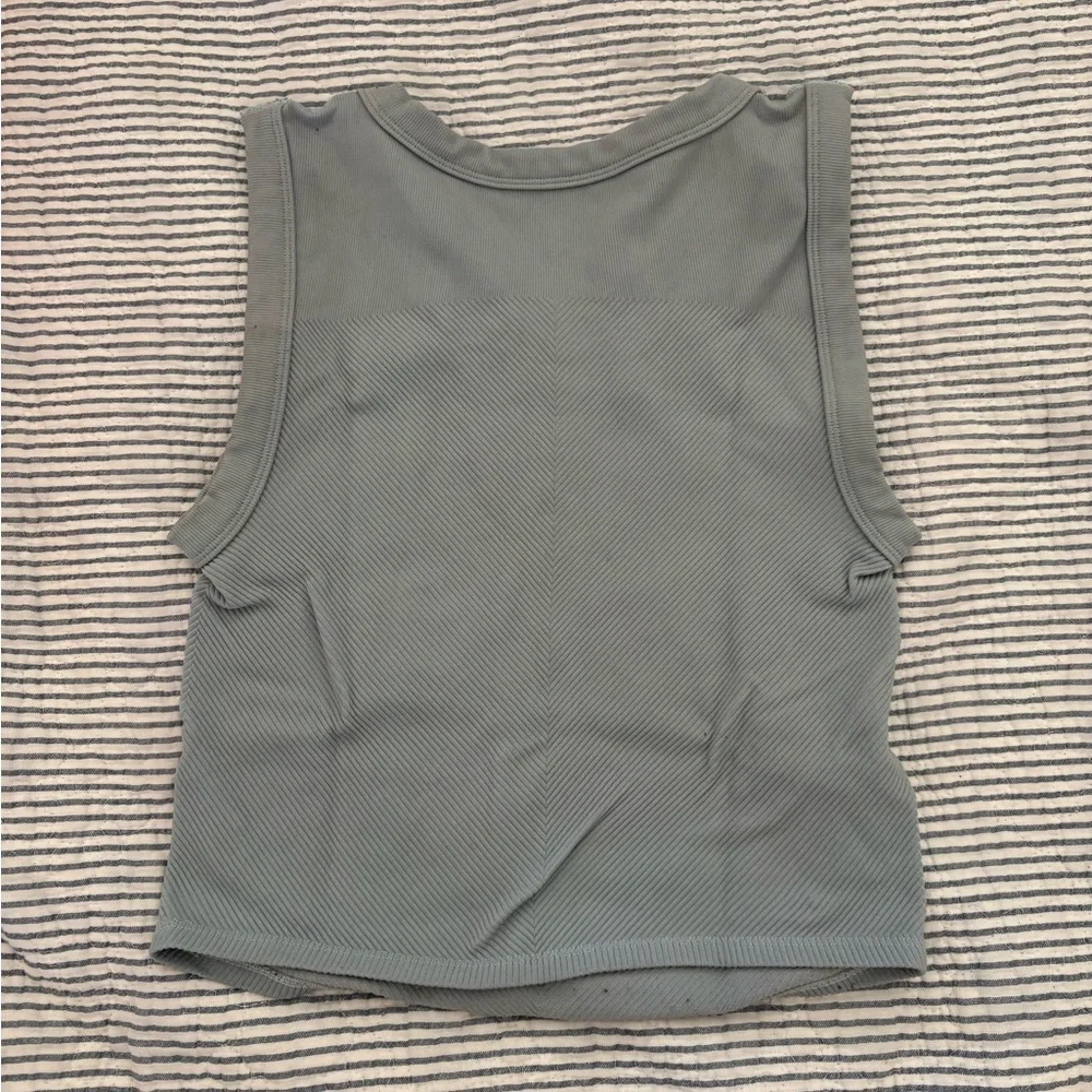 Gray/blue Sleeveless Ribbed Crop Top - Picture 3 of 4